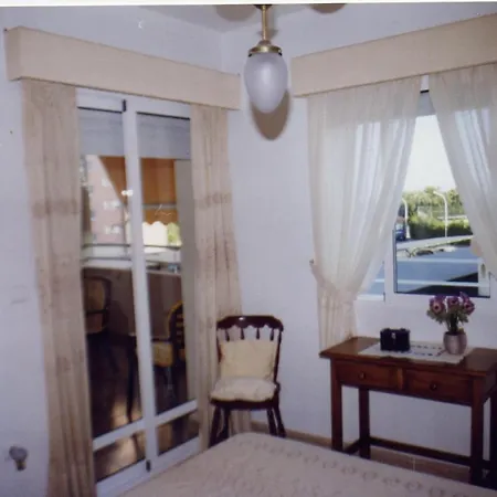 Dehesa De Campoamor Апартаменты *